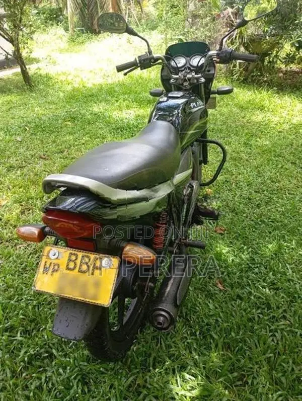 Bajaj Platina 100 BBF 2014