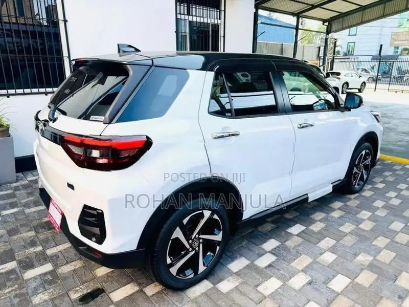 Toyota Raize HYBRID Z 2026