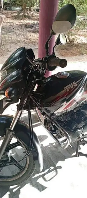 TVS Metro 2015