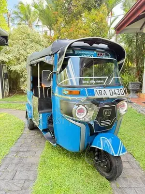 Bajaj RE Three Wheeler 2015