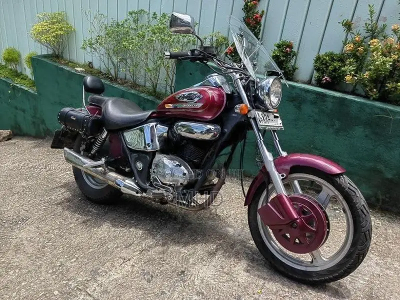 Honda Phantom 200 2012