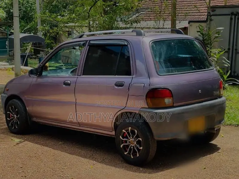 Daihatsu Mira 1998