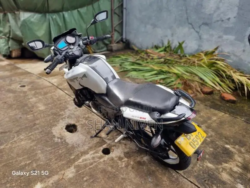 TVS Apache 2016