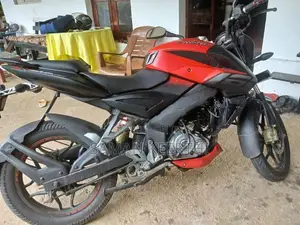 Bajaj Pulsar N160 2017
