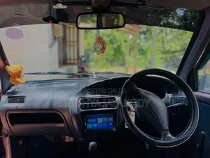 Daihatsu Mira 1998