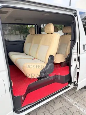 Toyota KDH 2017 Van (Used)