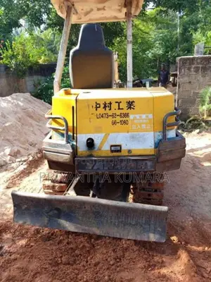 Yanmar B27 2005 Heavy-Duty (Used)