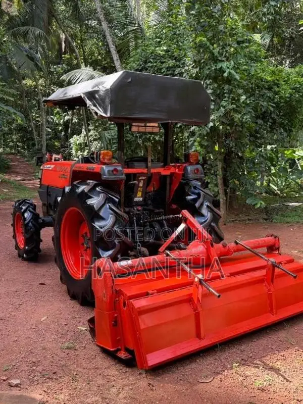 Kubota L4508 2023 Tractor (Used)