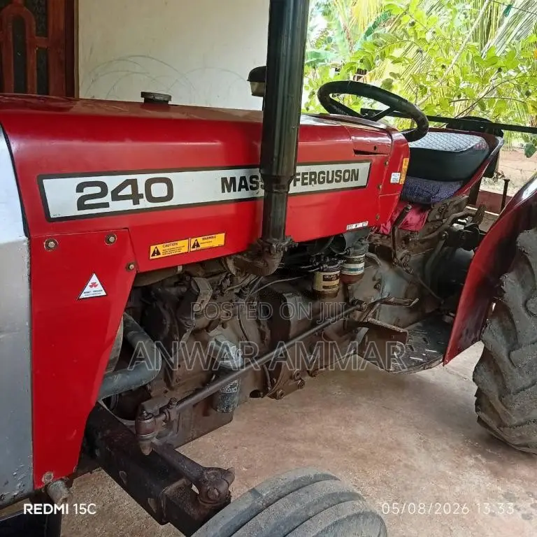 Massey-Ferguson 240 2003 Tractor (Used)