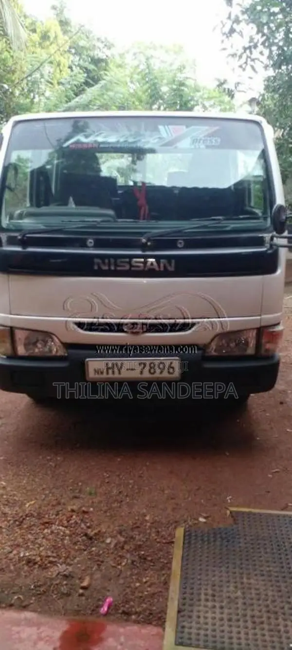 Nissan Atlas 1999 Crew Cab (Used)