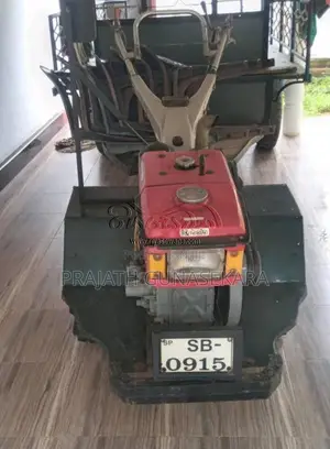 Kubota Tractor 2008 Tractor (Used)