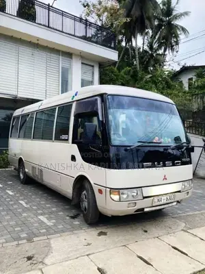 Mitsubishi Rosa Fuso 2001 Bus (Used)