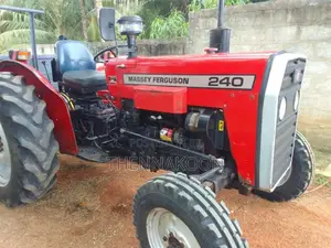 Massey-Ferguson 240 1999 Tractor (Used)