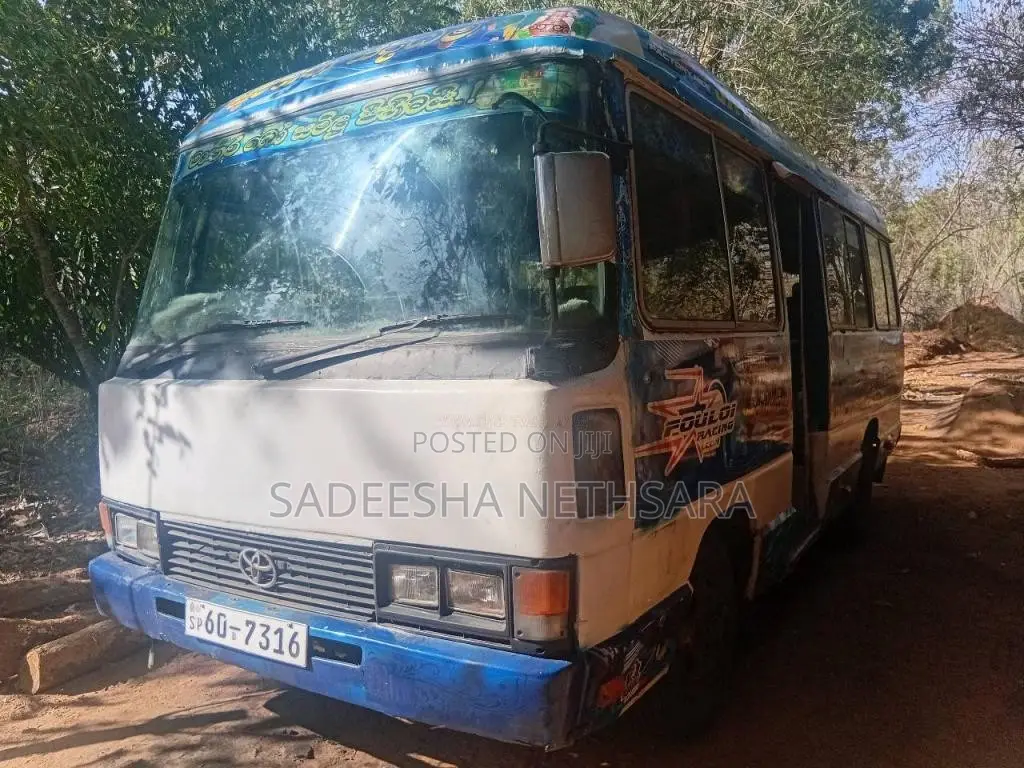 Toyota Coaster 1989 Bus (Used)