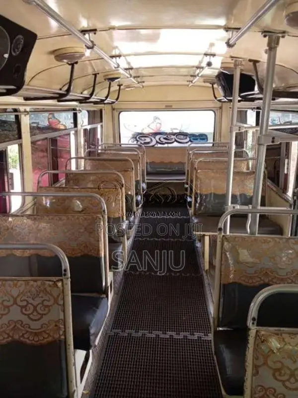 Tata 909 1990 Bus (Used)