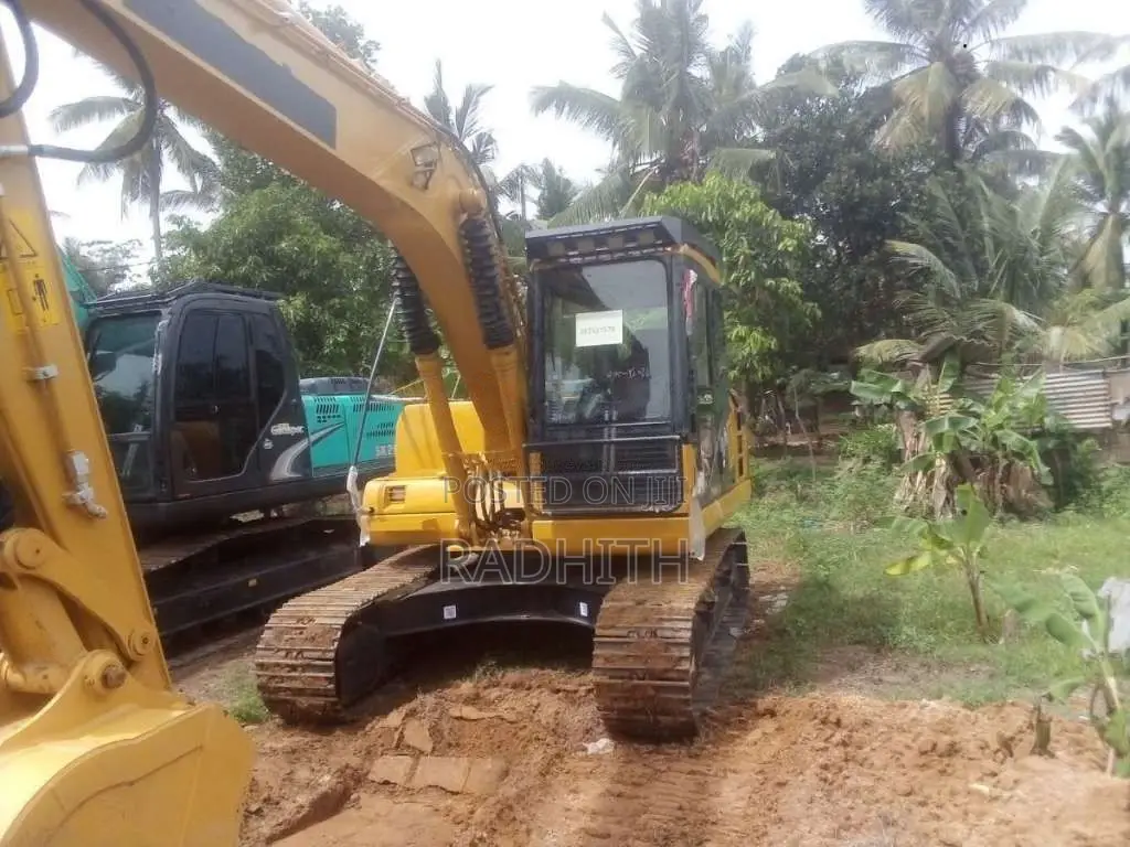 Komatsu PC130-8 2024 Heavy-Duty (Used)
