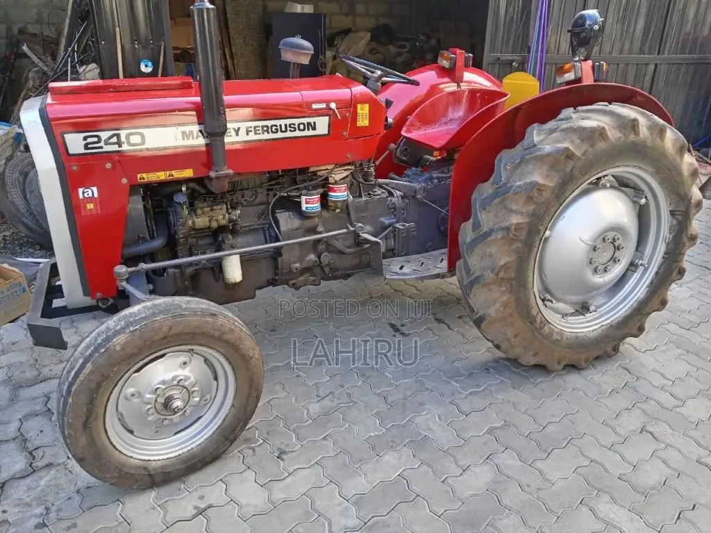 Massey-Ferguson 240 1981 Tractor (Used)