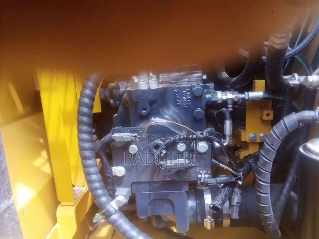 Komatsu PC130-8 2024 Heavy-Duty (Used)