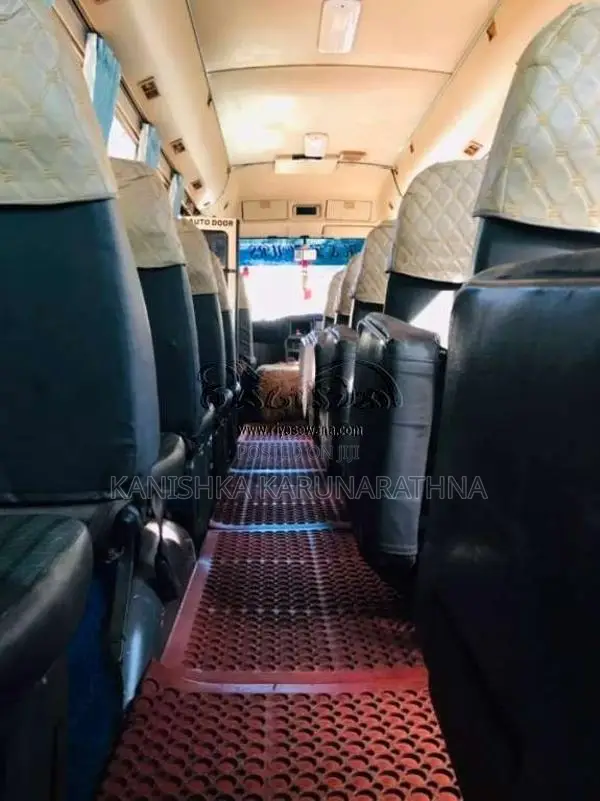 Mitsubishi Rosa Fuso 2001 Bus (Used)