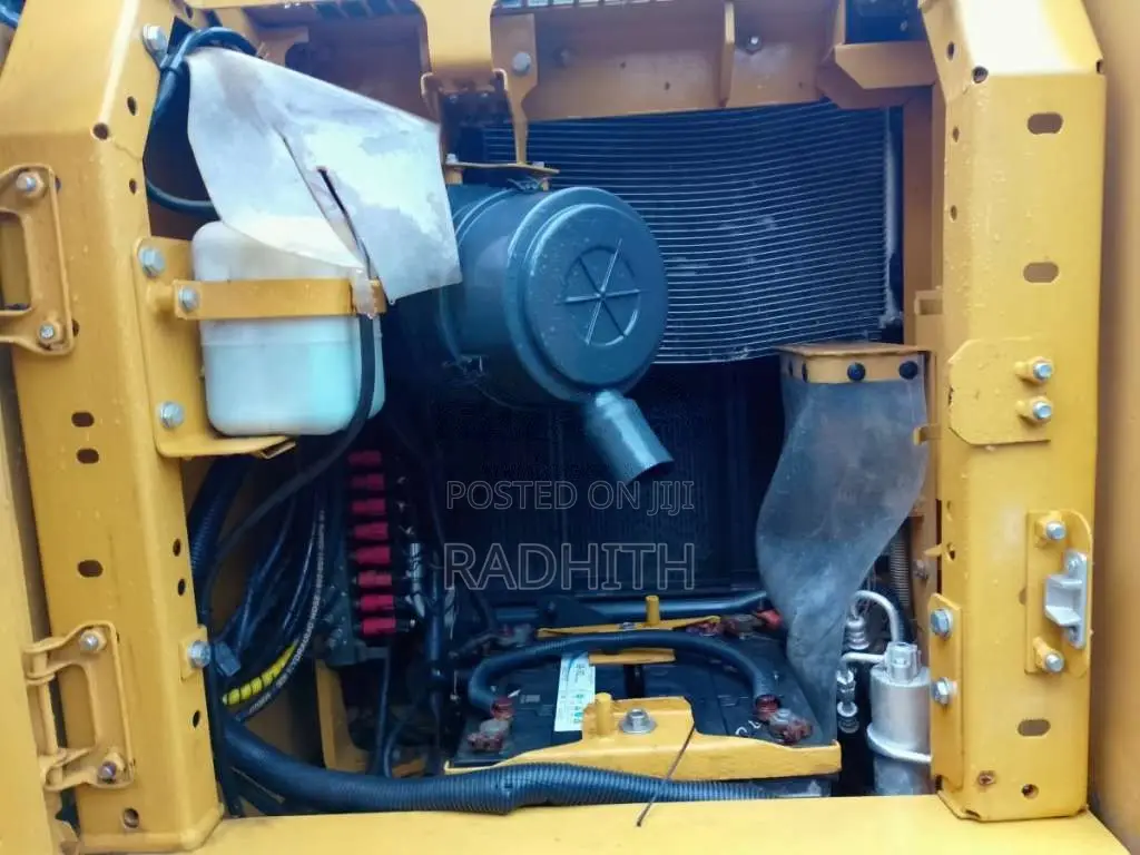 Komatsu PC130-8 2024 Heavy-Duty (Used)