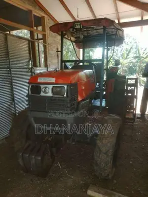 Kubota L4508 2013 Tractor (Used)