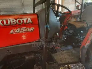 Kubota L4508 2013 Tractor (Used)