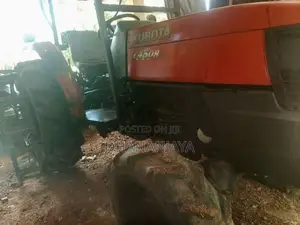 Kubota L4508 2013 Tractor (Used)