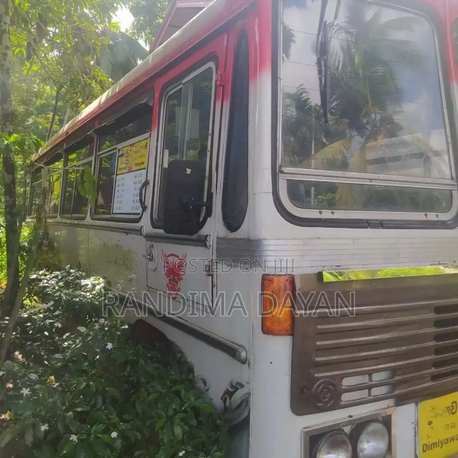 Ashok-Leyland Comet Minor 1996 Bus (Used)