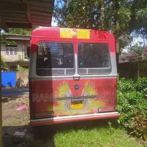 Ashok-Leyland Comet Minor 1996 Bus (Used)