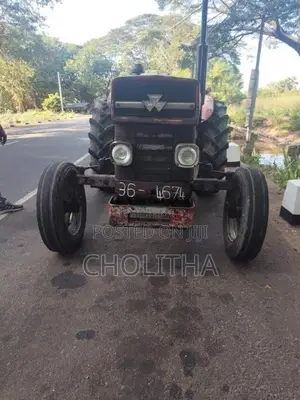 Massey-Ferguson 135 DL 1980 Tractor (Used)