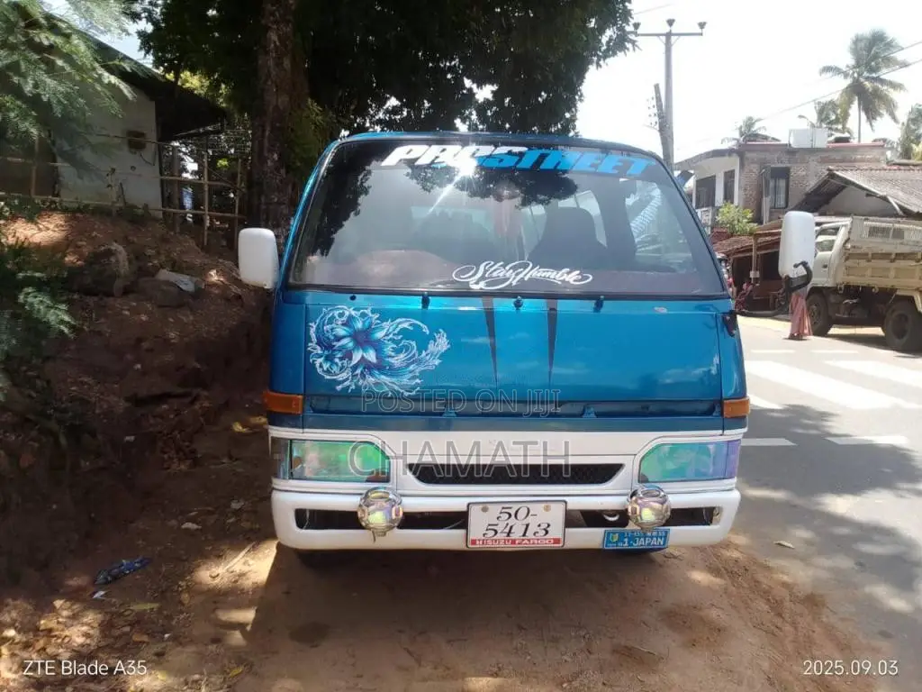 Isuzu Fargo 1987 Van (Used)