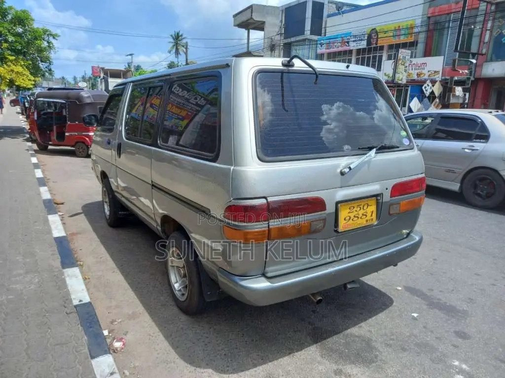 Toyota Lotto CR27 1994 Van (Used)