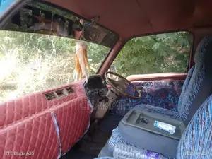 Isuzu Fargo 1987 Van (Used)