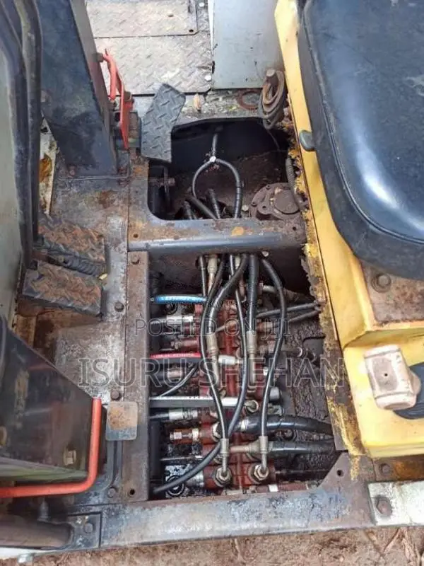 Yanmar B37 2000 Heavy-Duty (Used)