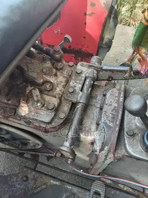 Massey-Ferguson 135 DL 1980 Tractor (Used)