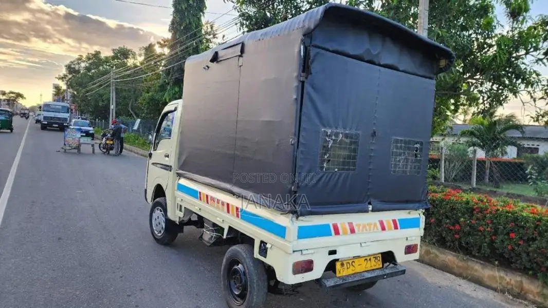 Tata Dimo Batta 2011 Lorry (Used)