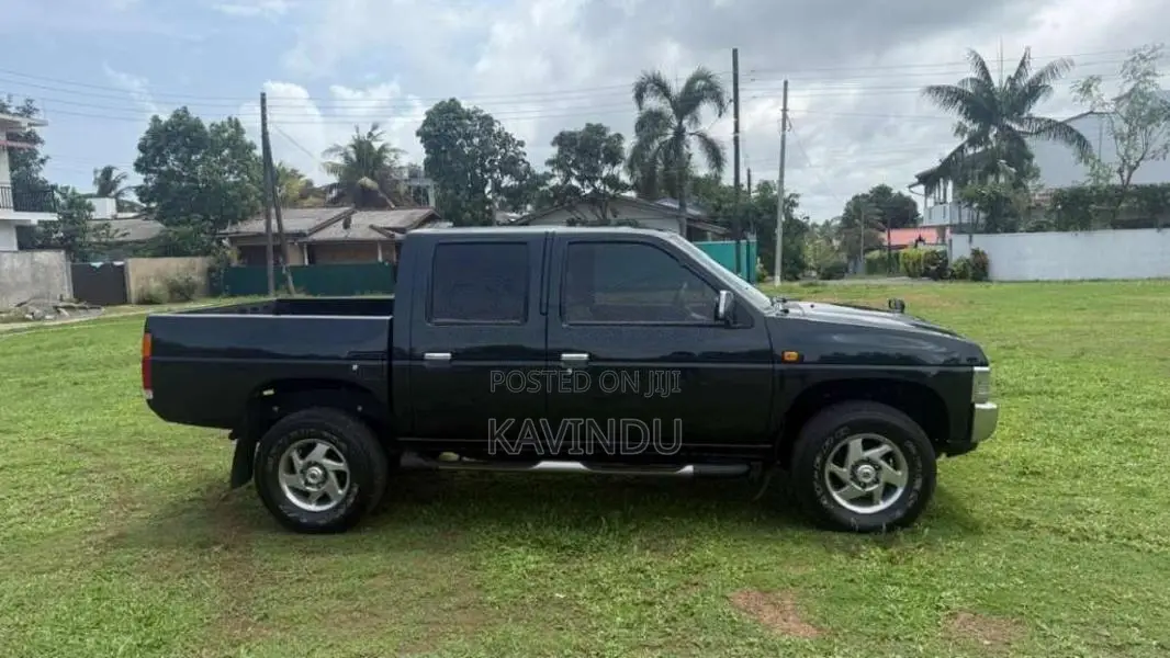 Nissan D21 1994 Pickup (Used)
