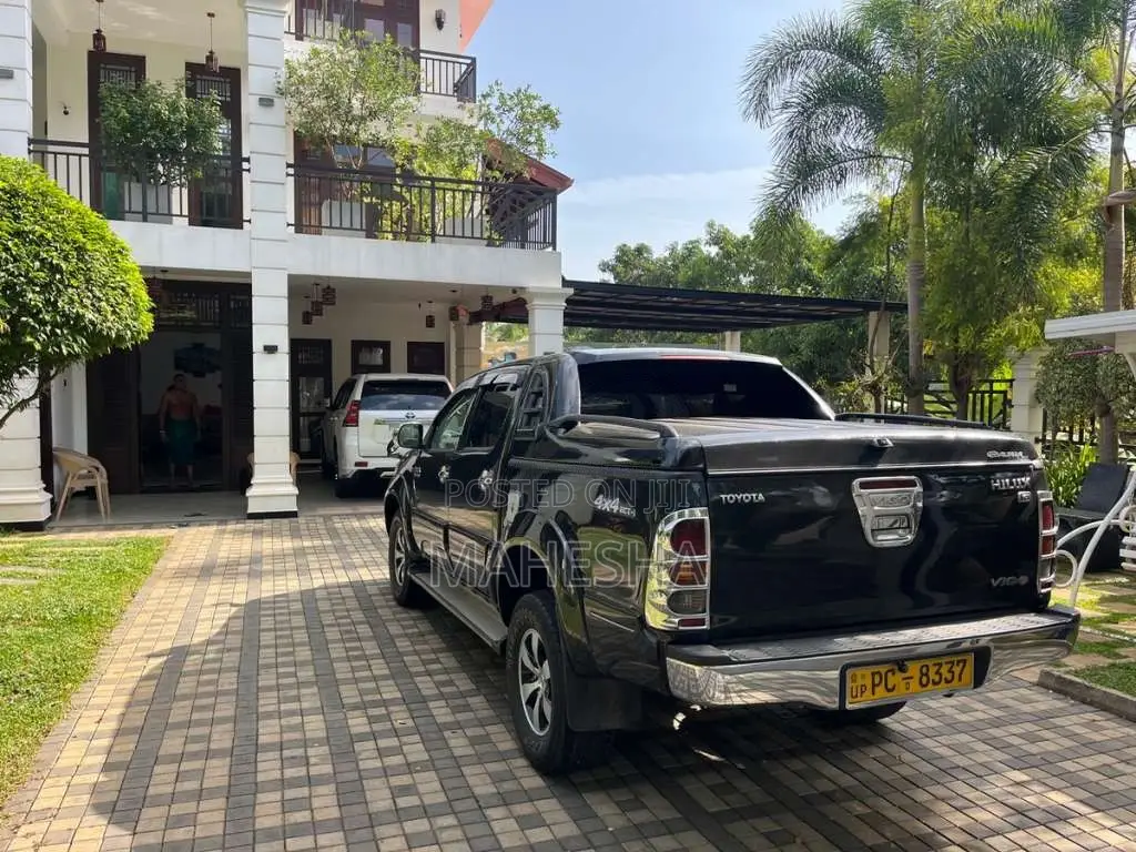 Toyota Hilux 2007 Pickup (Used)
