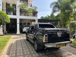 Toyota Hilux 2007 Pickup (Used)
