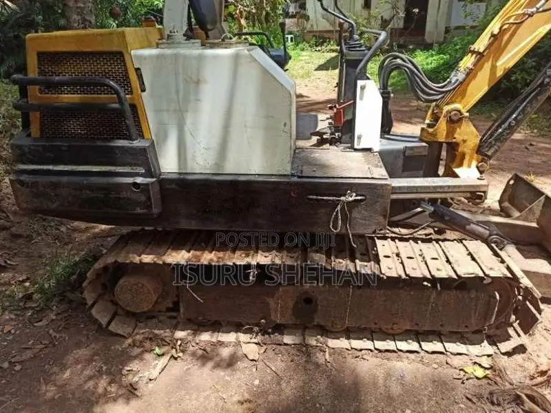 Yanmar B37 2000 Heavy-Duty (Used)