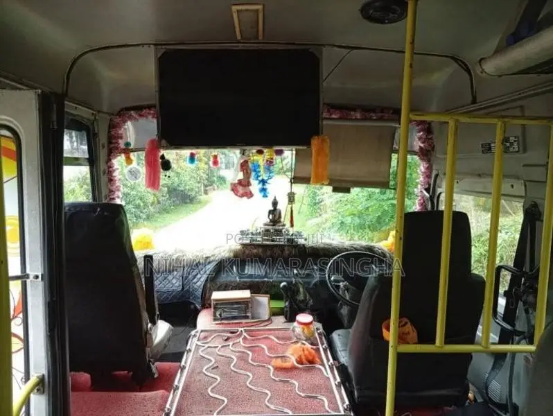 Eicher Skyline 2018 Bus (Used)