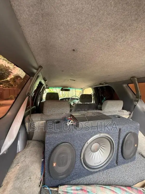 Toyota Hilux Surf 2005 Pickup (Used)