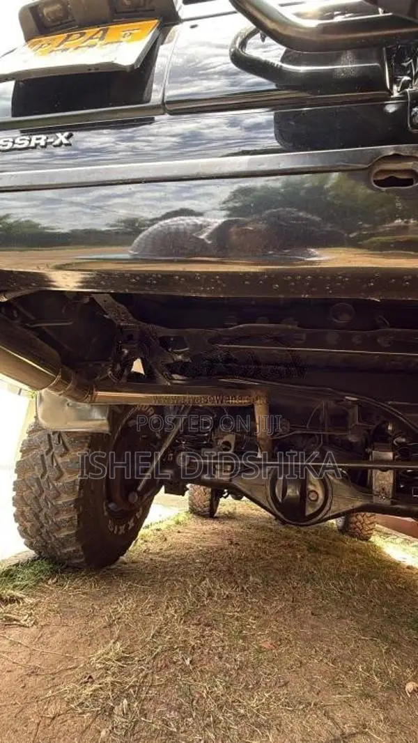 Toyota Hilux Surf 2005 Pickup (Used)