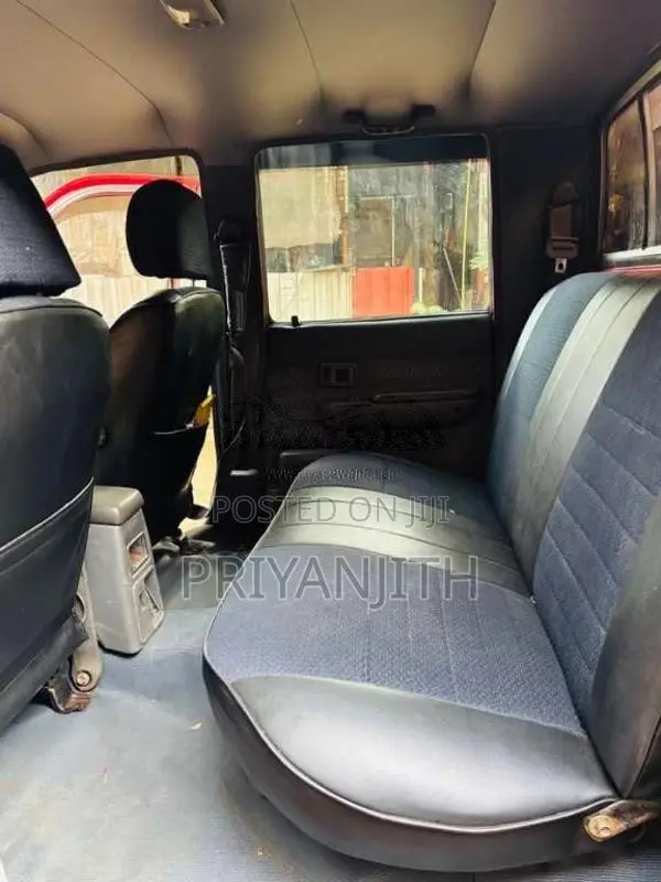 Toyota Hilux 107 1993 Pickup (Used)