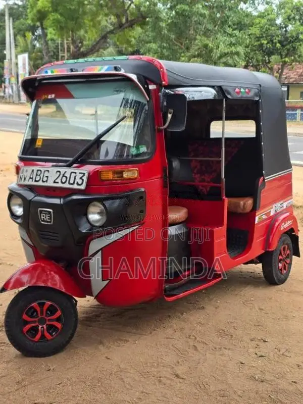 Bajaj 4 Stroke 2015 Three Wheel (Used)