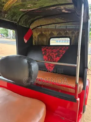 Bajaj 4 Stroke 2015 Three Wheel (Used)