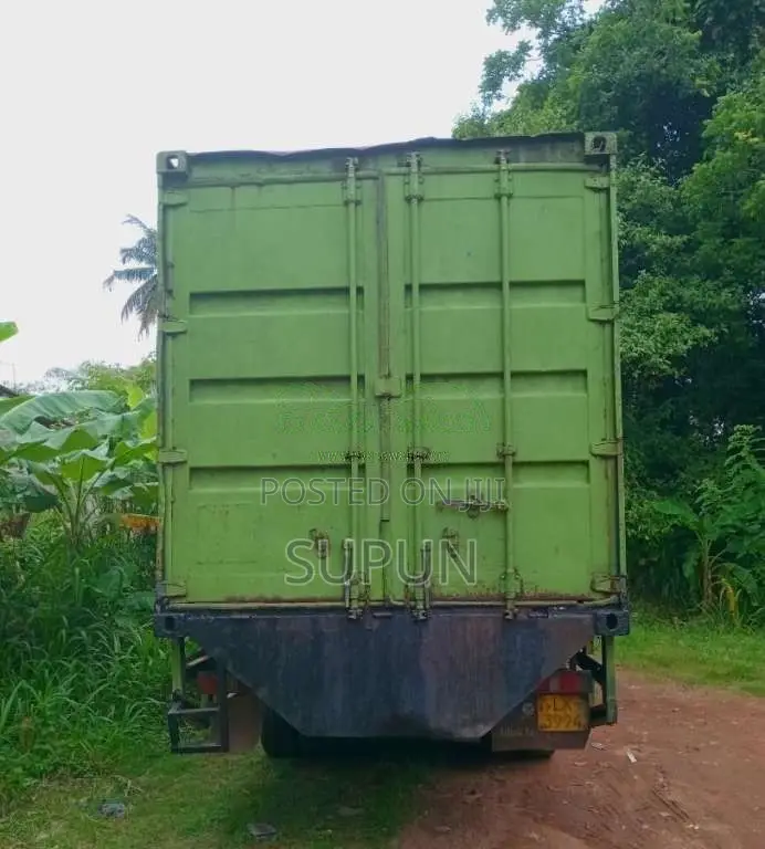 Ashok-Leyland 2516 2010 Lorry (Used)