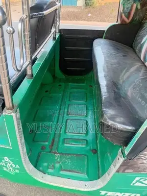 Bajaj RE 4 Stroke 2015 Three Wheel (Used)