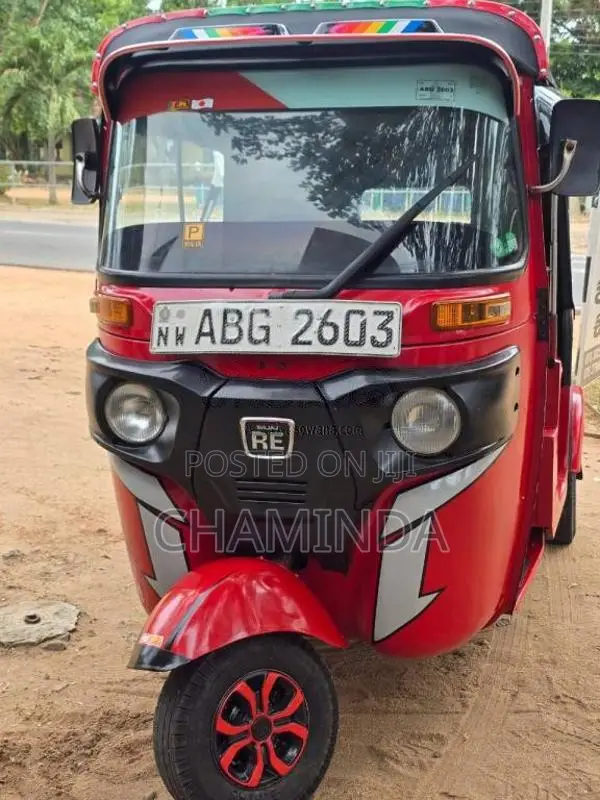 Bajaj 4 Stroke 2015 Three Wheel (Used)