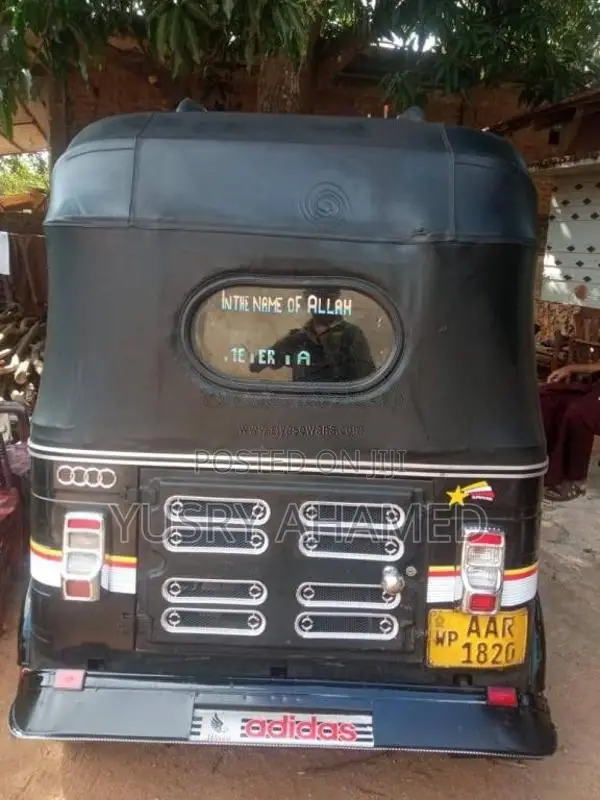 Bajaj RE 4 Stroke 2014 Three Wheel (Used)